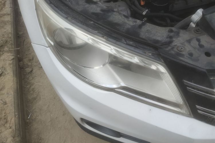 大众 途观 2012款 1.8TSI 自动两驱风尚版车身外观6006