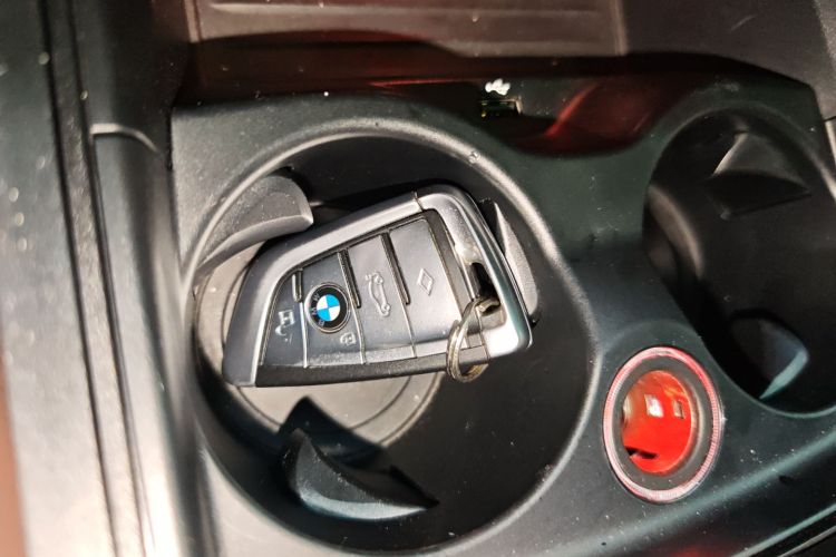 宝马5系 2019款 改款 530Li 尊享型 豪华套装中控内饰11