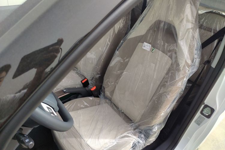 奇瑞新能源 QQ冰淇淋 2025款 155km 圣代版局部细节19