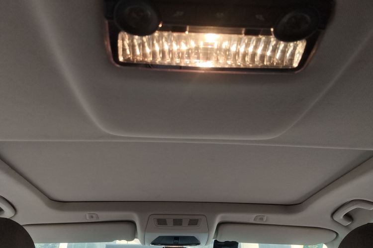 宝马5系 2014款 520Li 典雅型局部细节22