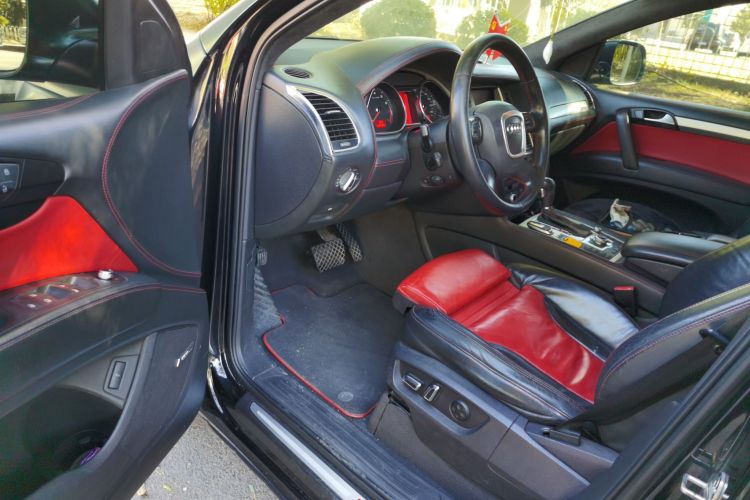 奥迪Q7 2011款 3.0 TFSI 舒适型(200kW)中控内饰7003