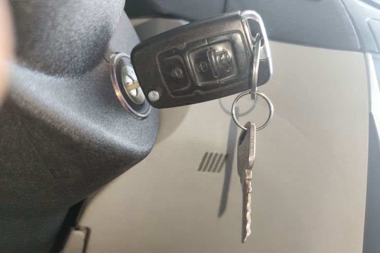 吉利汽车 远景 2015款 1.3T 手动尊贵型中控内饰11