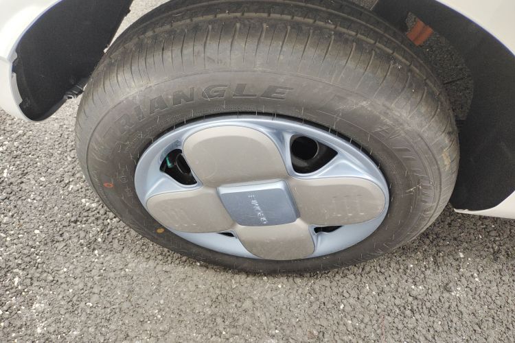 吉利银河 2024款 熊猫mini 200km 耐力熊车身外观6008