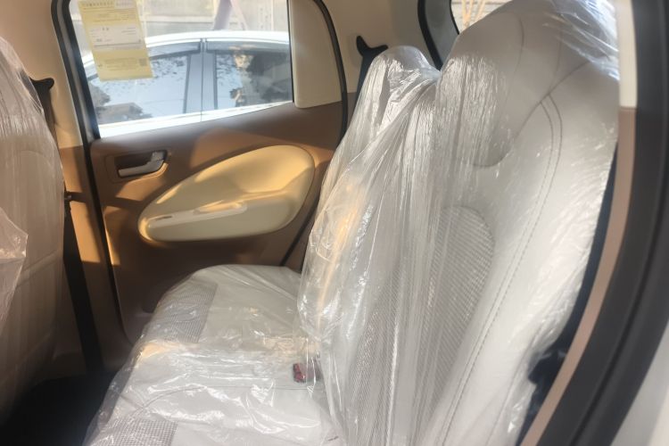 五菱汽车 宏光MINIEV 2025款 四门版 进阶款中控内饰21