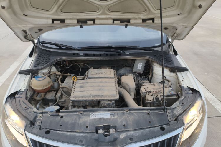 斯柯达 昕锐 2018款 1.4L 手动标准版机舱底盘24