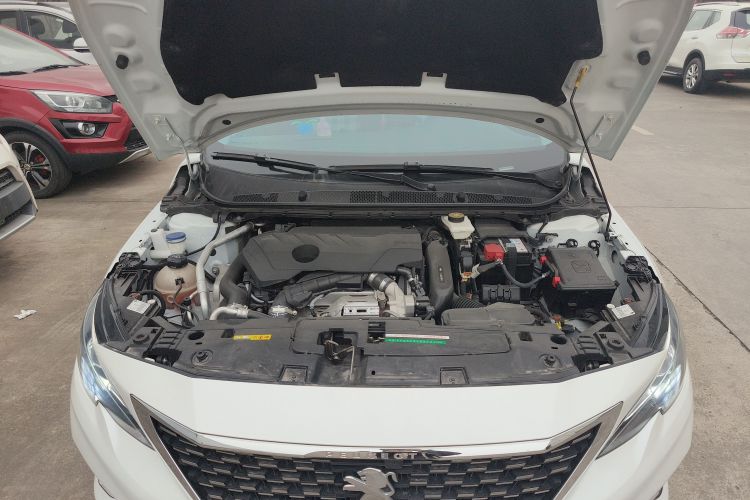 标致408 2020款 360THP 十周年纪念版机舱底盘24