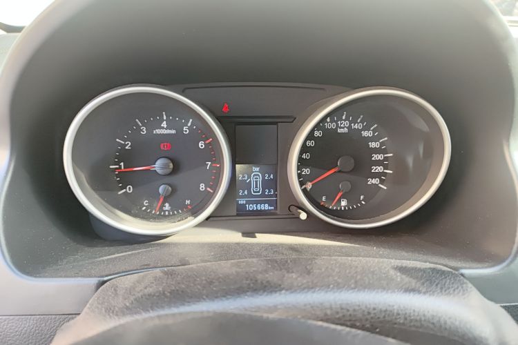 哈弗H6 2015款 升级版 1.5T 手动两驱精英型中控内饰14