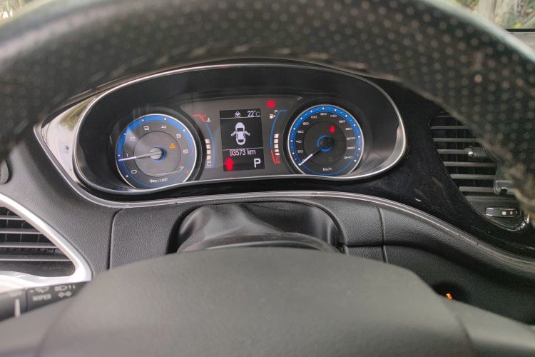 菲亚特 菲翔 2015款 1.4T 自动劲享版中控内饰14