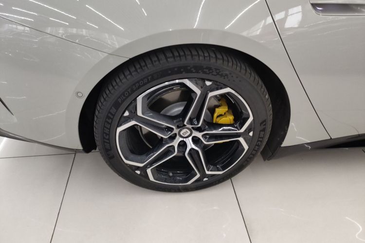 小米汽车 小米SU7 2024款 四驱Max创始版车身外观6008