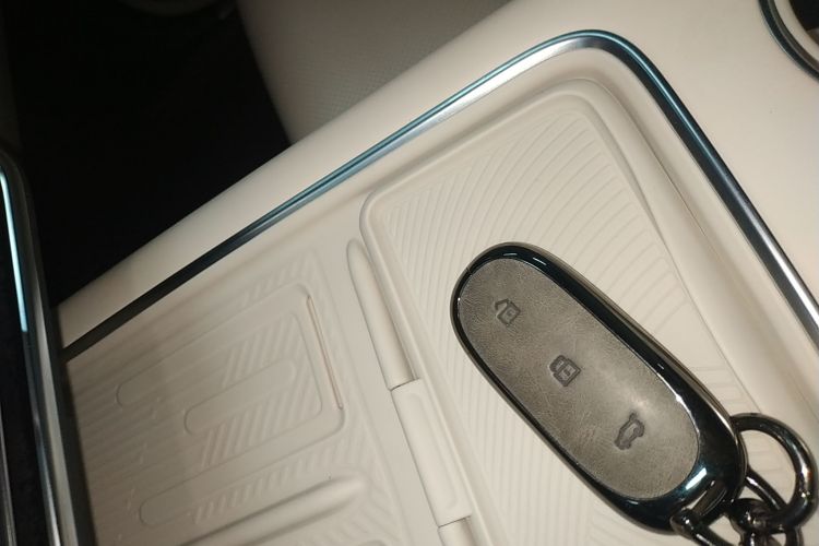 理想汽车 理想L6 2024款 Pro中控内饰11