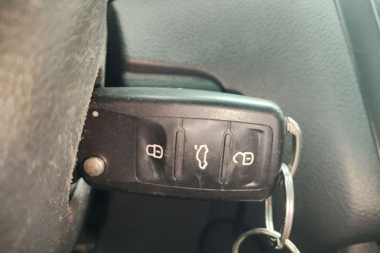 大众 Polo 2016款 1.4L 自动风尚型中控内饰11