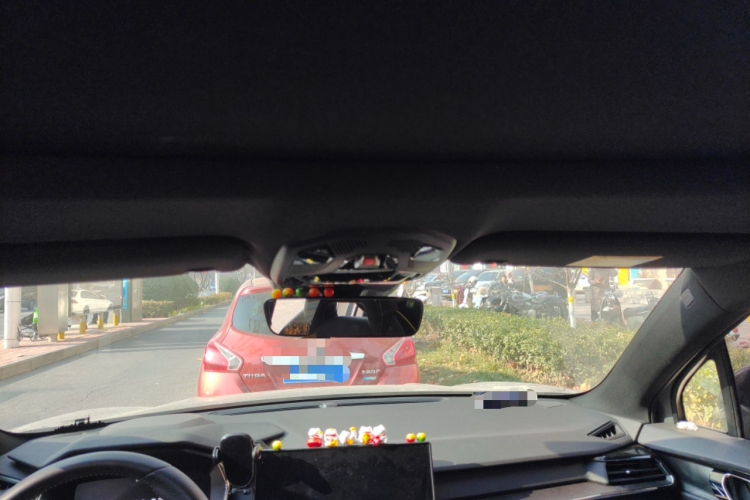 领克06 2023款 Remix 1.5T Shero中控内饰22