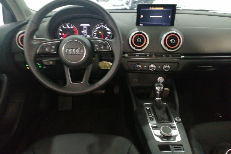 奥迪A3 2020款 Limousine 35 TFSI 时尚型 国VI局部细节13