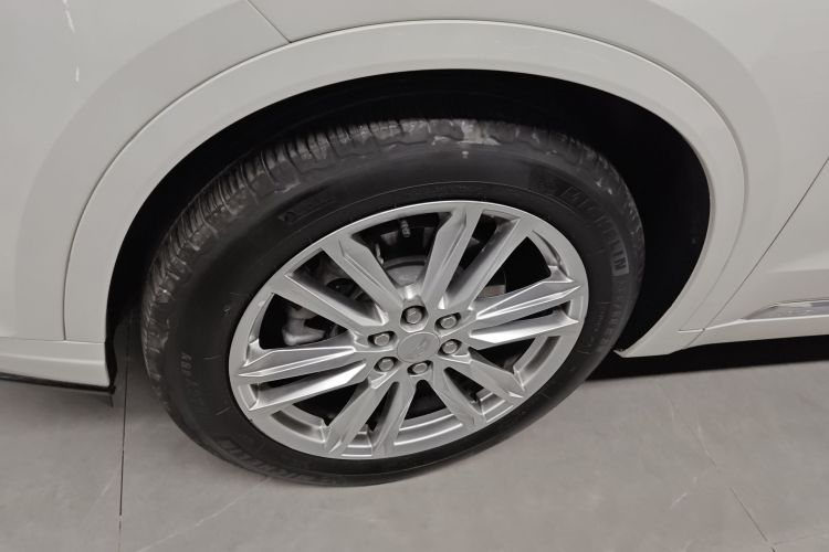 凯迪拉克XT6 2022款 2.0T 七座两驱豪华型车身外观6007