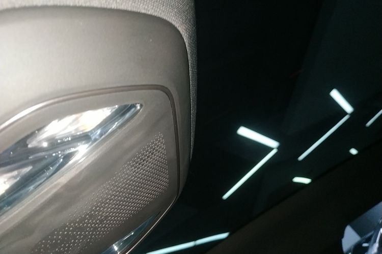 红旗EH7 2024款 690 Pro中控内饰22