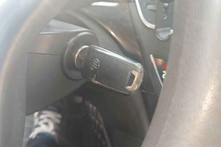 别克 君威 2015款 1.6T 领先技术型中控内饰7001