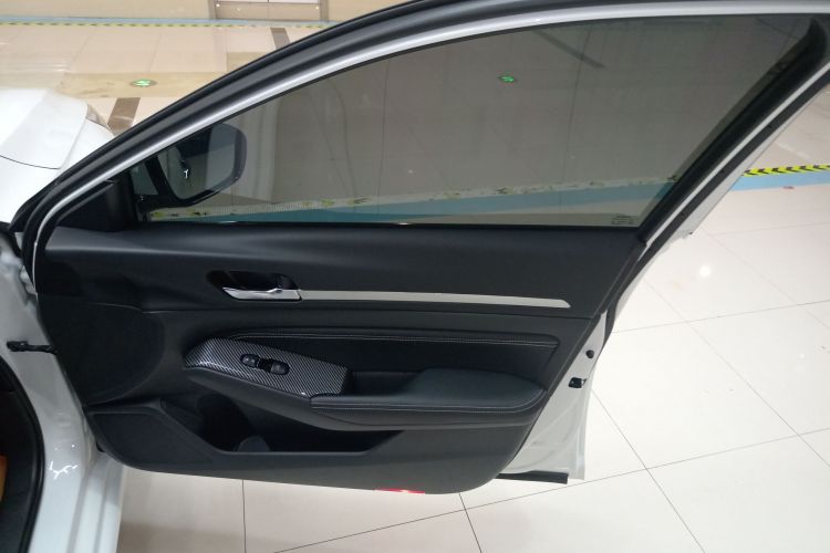 日产 天籁 2022款 2.0L XL-TLS 悦享版中控内饰7005