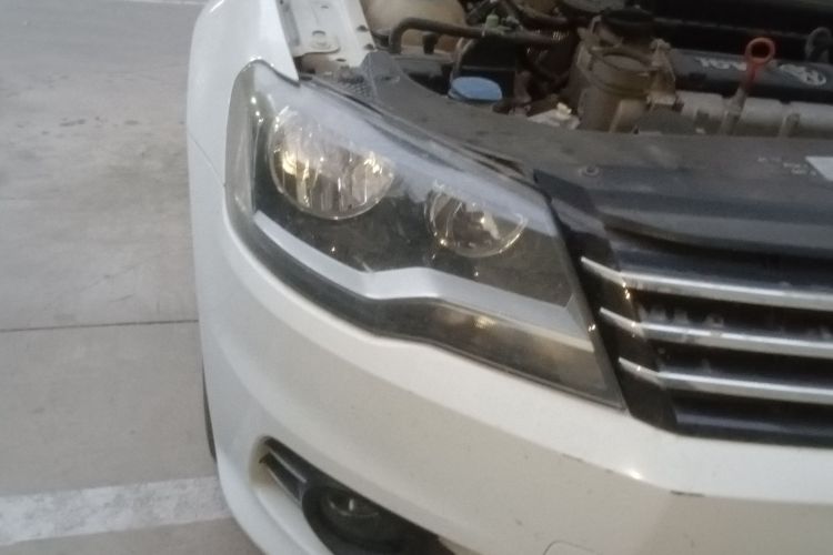 大众 宝来 2015款 质惠版 1.6L 自动舒适型车身外观8