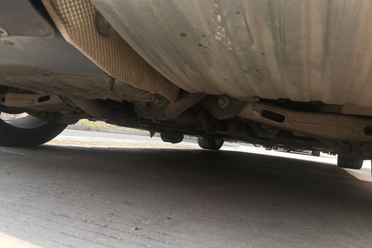 捷豹XE 2017款 2.0T 200PS R-Sport局部细节9002