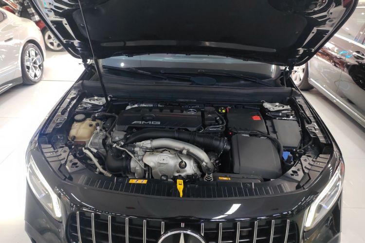 奔驰GLB AMG 2021款 AMG GLB 35 4MATIC机舱底盘24