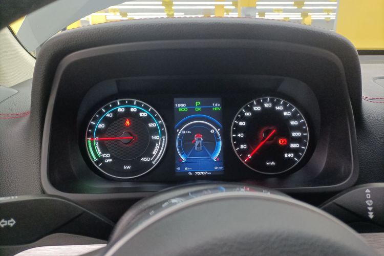 比亚迪 唐新能源 2018款 DM 2.0T 全时四驱智联创睿型 7座 国V局部细节14