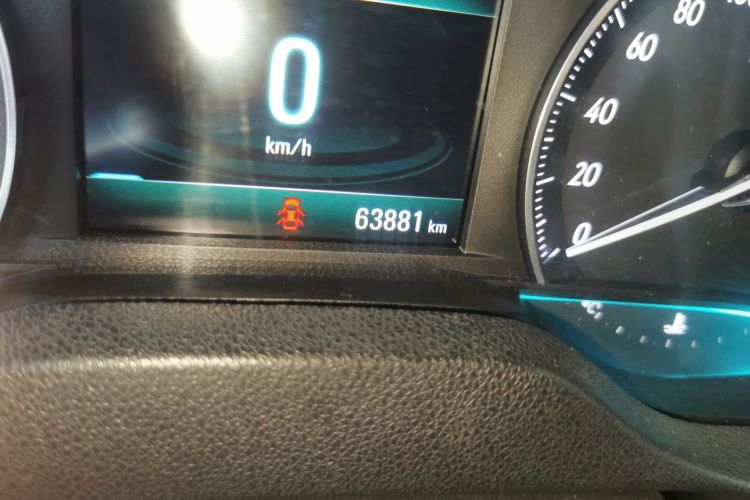 别克 英朗 2017款 15N 手动精英型中控内饰15