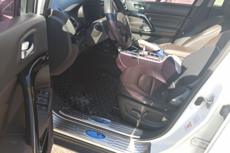 广汽传祺 传祺GS4 2017款 235T 自动两驱豪华智联版中控内饰20