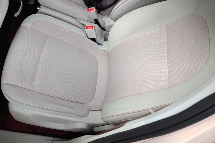 零跑汽车 零跑T03 2023款 200轻享版中控内饰19