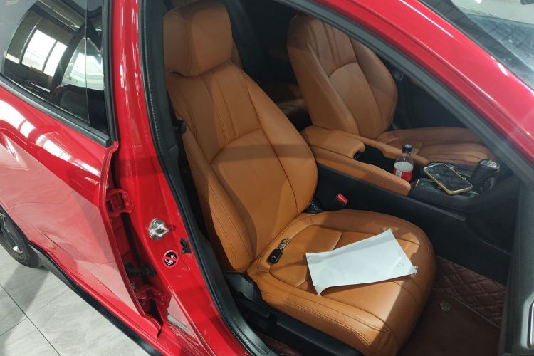 本田 思域 2021款 HATCHBACK 220TURBO CVT新锐控局部细节41