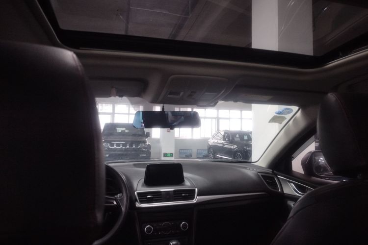 马自达3 昂克赛拉 2019款 云控版 三厢 1.5L 自动豪华型 国VI中控内饰22