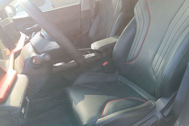 吉利汽车 2022款 缤瑞COOL 1.5T DCT风驰版局部细节19