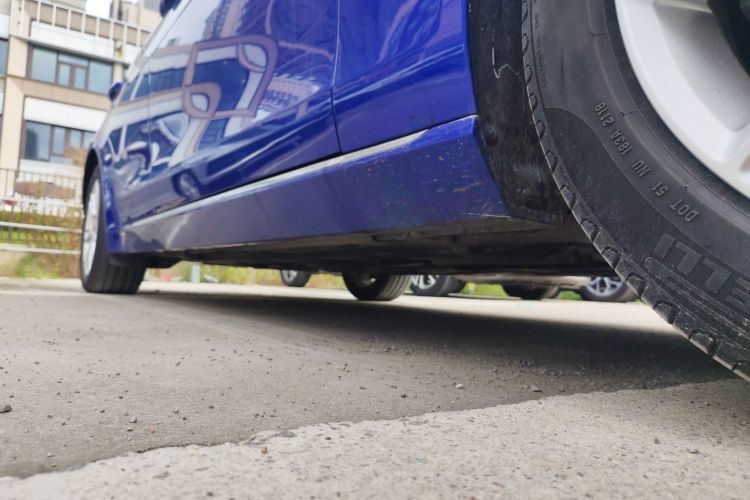 捷豹XEL 2018款 2.0T 200PS 豪华版机舱底盘29