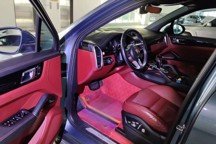 保时捷 Cayenne新能源 2019款 Cayenne E-Hybrid 2.0T中控内饰7003