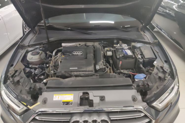 奥迪A3 2020款 Limousine 35 TFSI 时尚型 国VI机舱底盘24