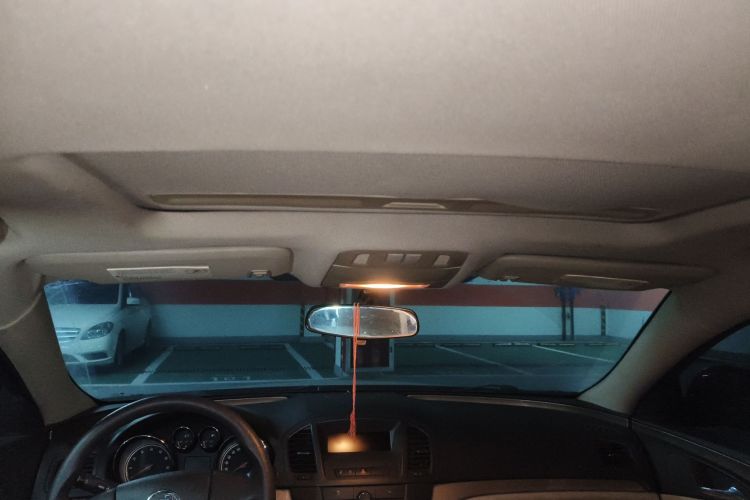 别克 君威 2011款 2.0L 舒适版局部细节22