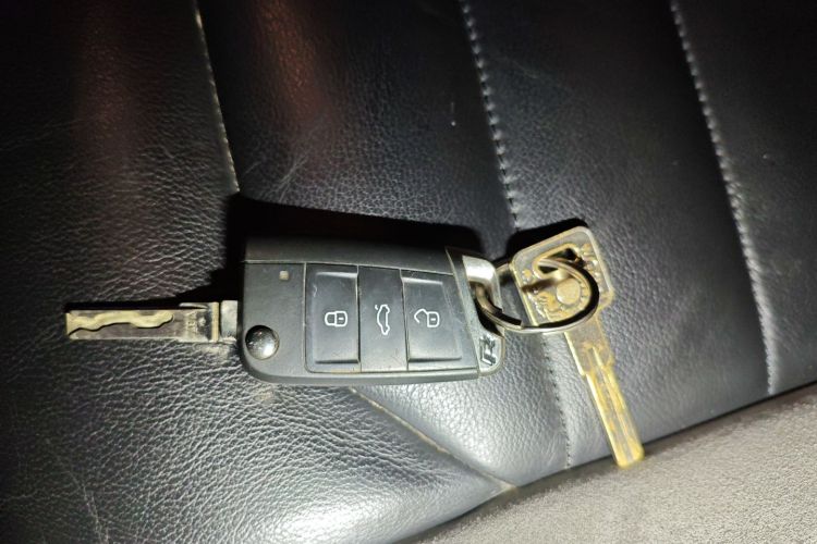 大众 高尔夫 2015款 1.4TSI 手动R-Line中控内饰11