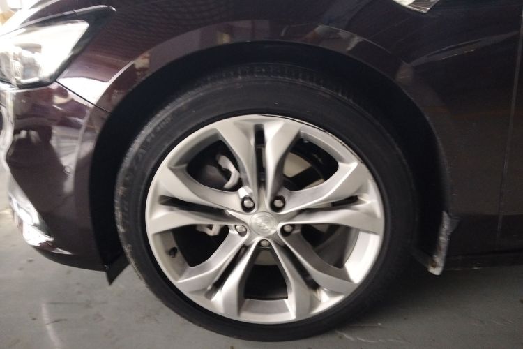 别克 君越 2022款 Avenir艾维亚 先享型车身外观6007