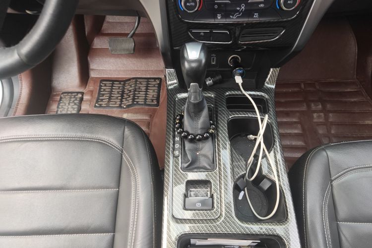 福特 翼虎 2017款 EcoBoost 180 两驱虎跃型中控内饰18