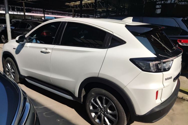 思铭 东风本田X-NV 2020款 电掣版车身外观4