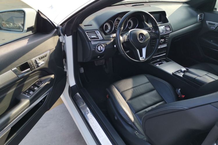 奔驰E级(进口) 2014款 E 200 轿跑版中控内饰20