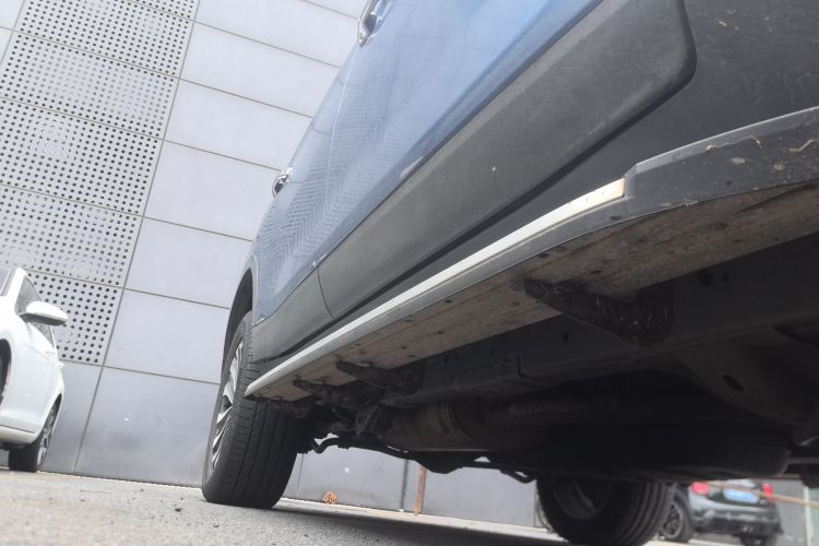 上汽大通MAXUS D90 2017款 2.0T 自动四驱 天狼星局部细节9001