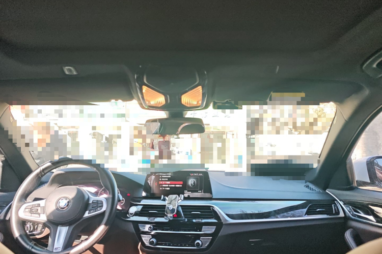 宝马5系 2019款 525Li M运动套装中控内饰22