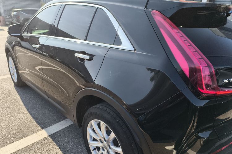 凯迪拉克XT4 2023款 28T 两驱风尚型车身外观6003