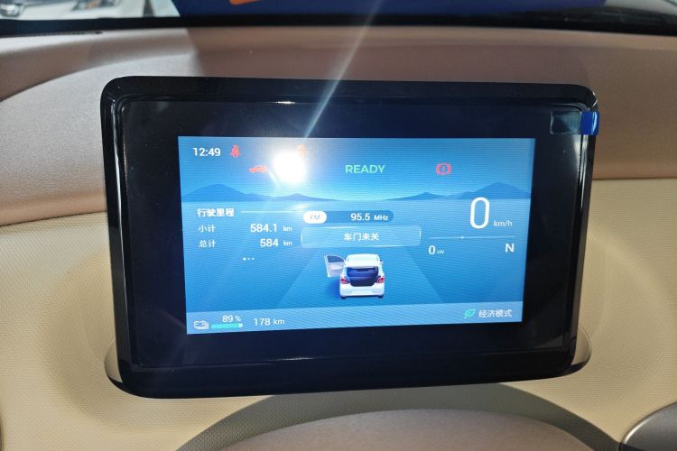 五菱汽车 宏光MINIEV 2025款 四门版 进阶款中控内饰14