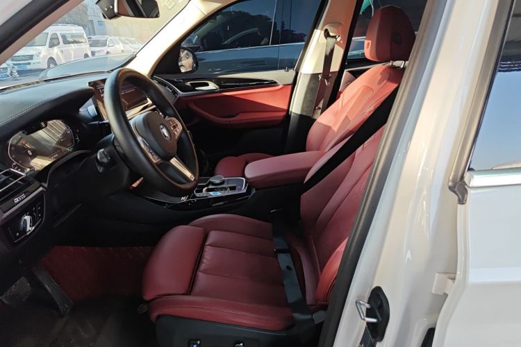 宝马iX3 2024款 领先型中控内饰19