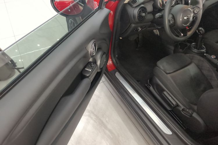 MINI 2016款 1.5T COOPER中控内饰7003