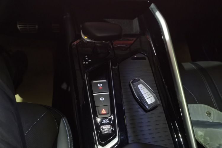 吉利汽车 星瑞 2025款 东方曜 2.0TD 望月版中控内饰18