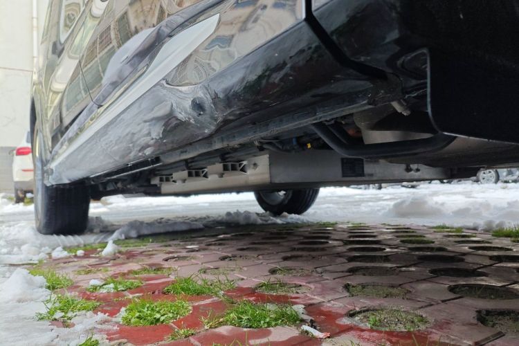 蓝电E5 2023款 1.5L DE-i 100KM畅享型 7座局部细节9003