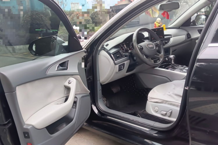 奥迪A6L 2012款 30 FSI 技术型中控内饰7003