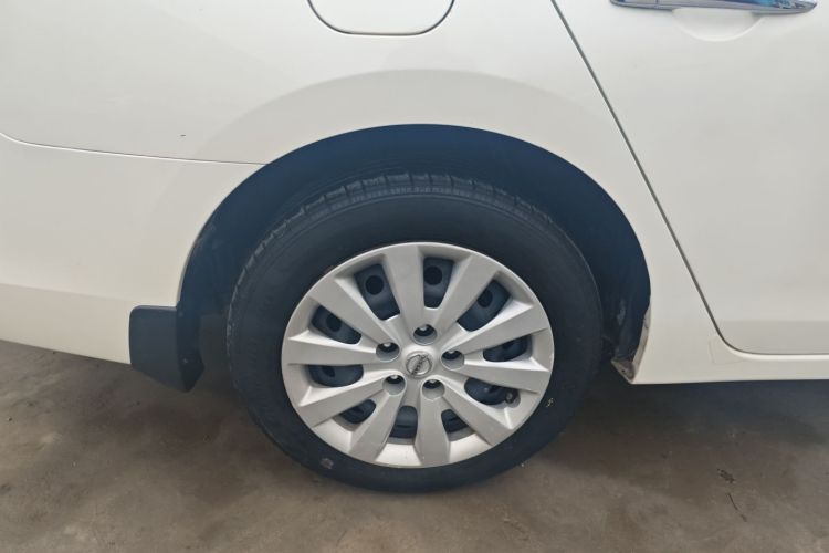 日产 轩逸 2021款 经典 1.6XL CVT豪华版车身外观6008